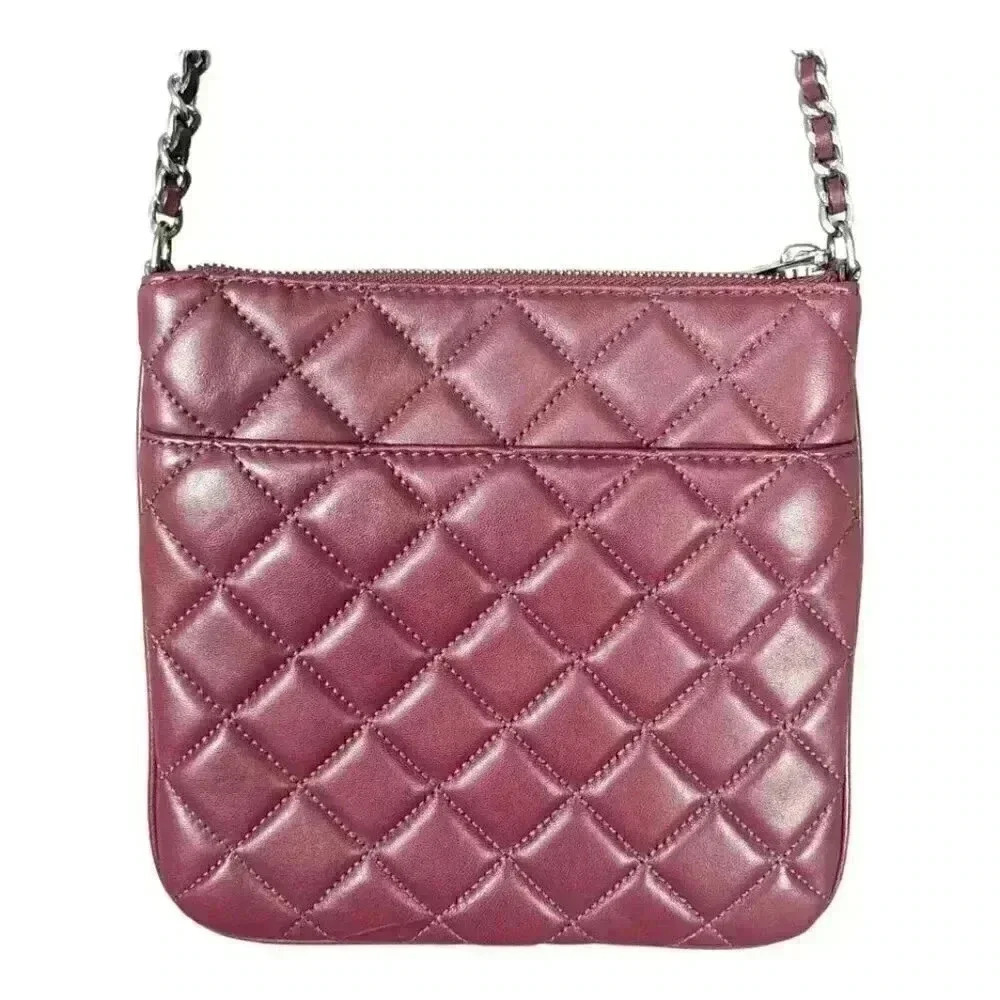 Michael Kors Sloan Medium Swing Pack - Stylish Crossbody Purse - Designer Bag - Picture 3 of 7